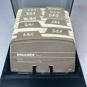 Rolodex vintage old skool address book closing case with cards
